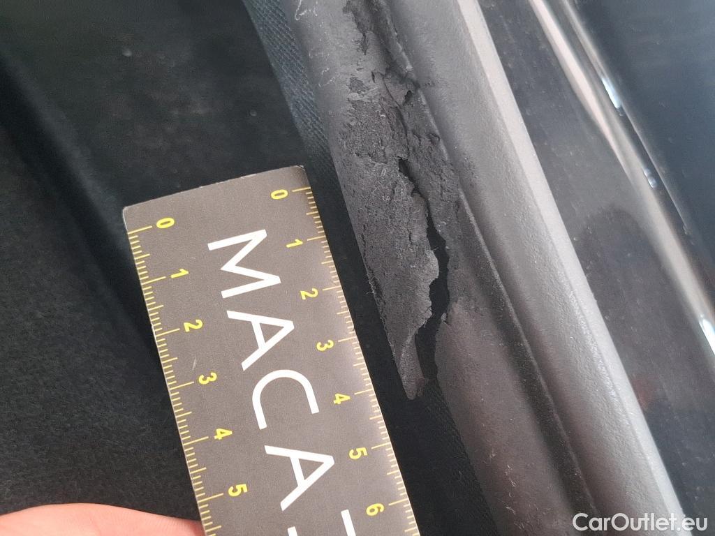  Bmw  Serie 1 BMW Série 1 / 2019 / 5P / Berline 1.5 116I Business Design #90