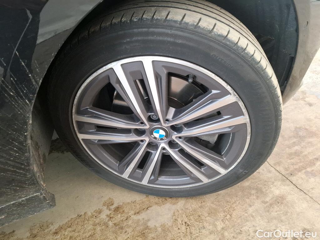  Bmw  Serie 1 BMW Série 1 / 2019 / 5P / Berline 1.5 116I Business Design #9