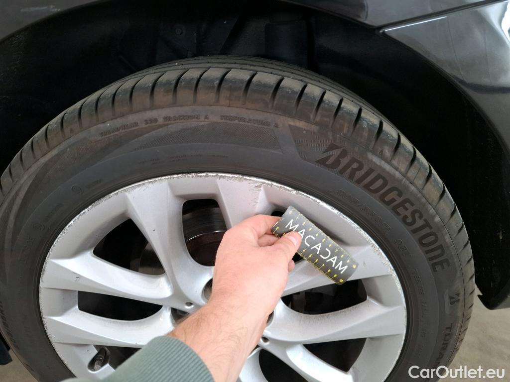  Bmw  Serie 2 Série 2 Gran Tourer 218d Lounge 2.0 150CV BVA8 E6d #38