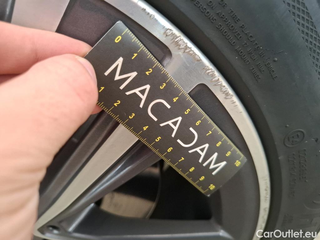  Bmw  Serie 1 BMW Série 1 / 2019 / 5P / Berline 1.5 116I Business Design #80