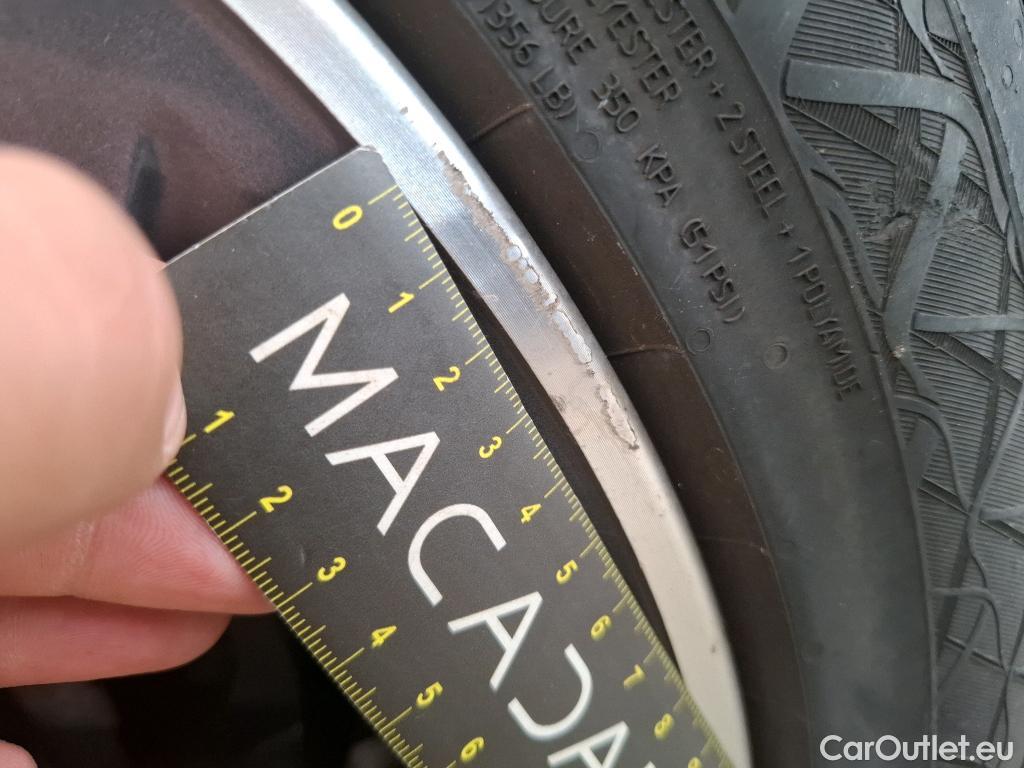  Bmw  Serie 1 BMW Série 1 / 2019 / 5P / Berline 1.5 116I Business Design #72