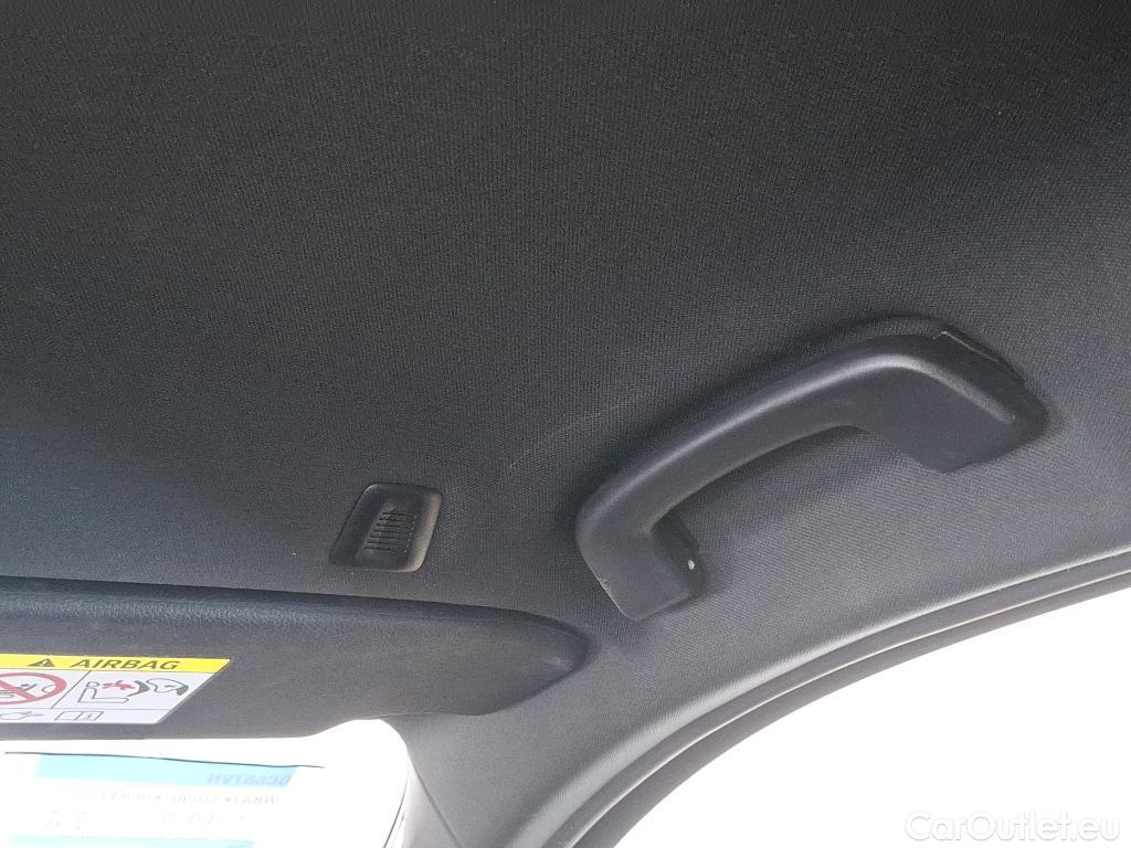  Bmw  Serie 1 BMW Série 1 / 2019 / 5P / Berline 1.5 116I Business Design #96