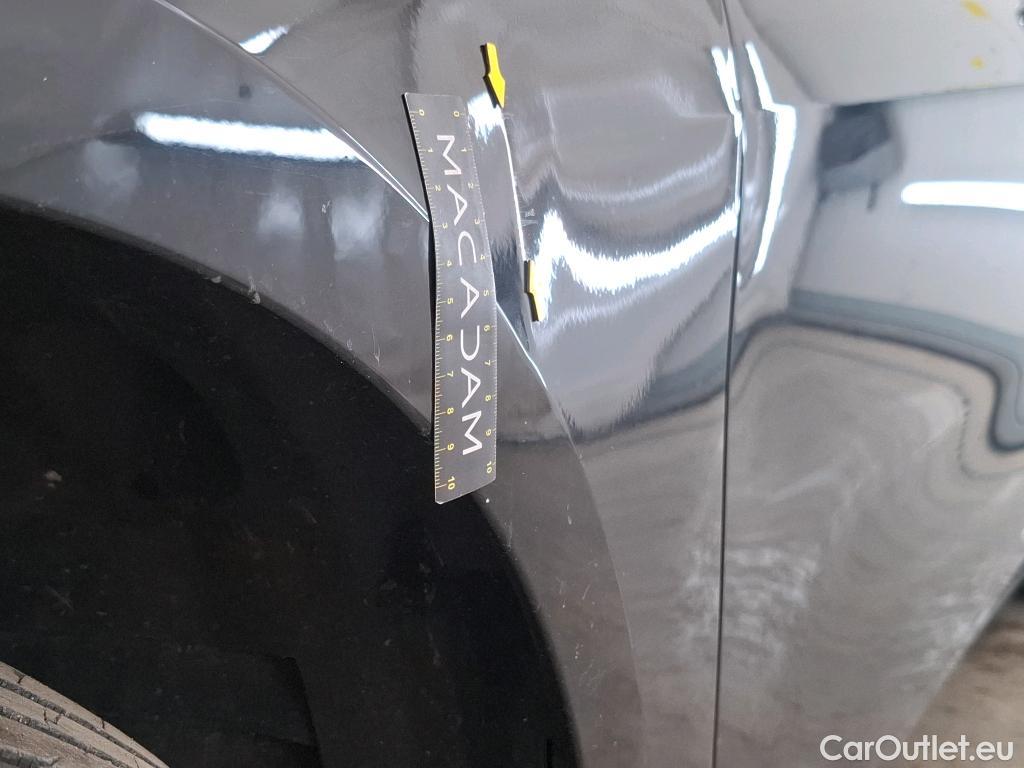  Bmw  Serie 1 BMW Série 1 / 2019 / 5P / Berline 1.5 116I Business Design #48