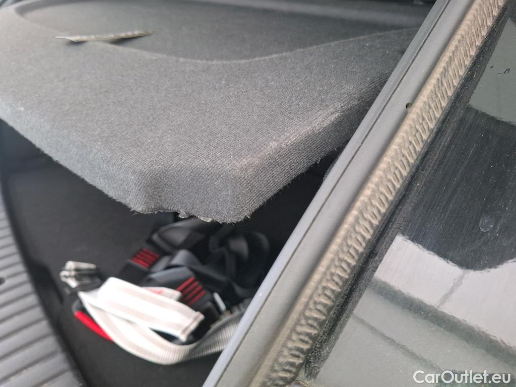  Bmw  Serie 1 BMW Série 1 / 2019 / 5P / Berline 1.5 116I Business Design #111