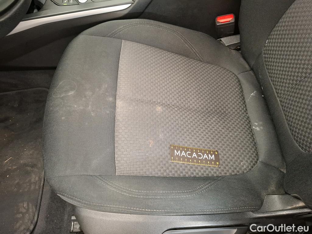  Bmw  Serie 1 BMW Série 1 / 2019 / 5P / Berline 1.5 116I Business Design #103