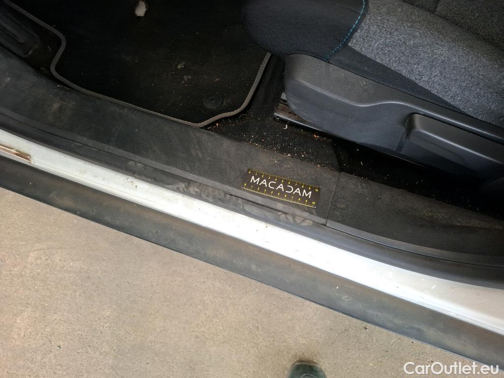  Citroen  C4 Cactus  Shine Business 1.5 BlueHDI 120CV BVA6 E6dT #25