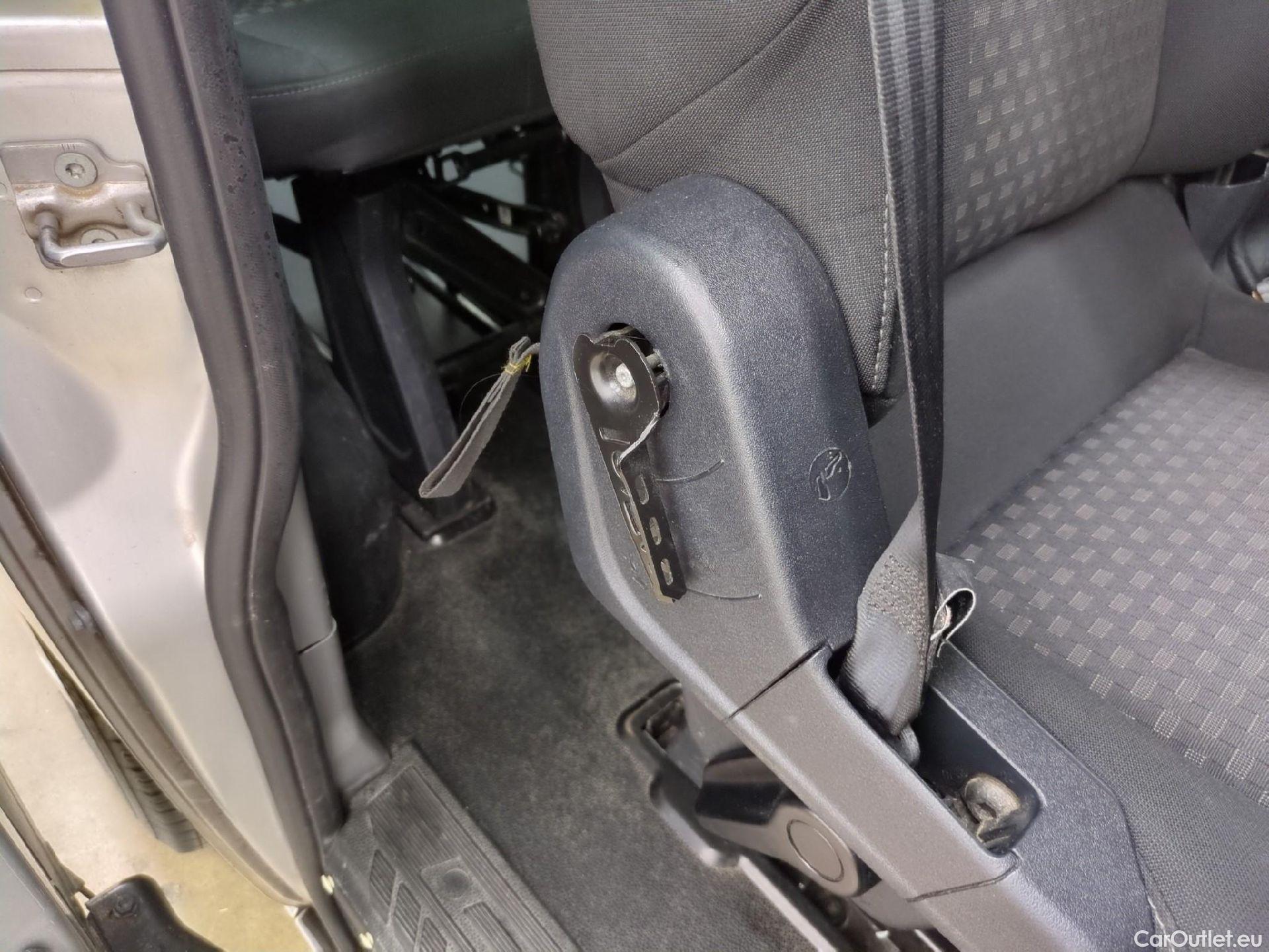  Ford  Transit  Custom/Tourneo Custom Combi 320 L1 Trend 2.0 130CV BVM6 #13