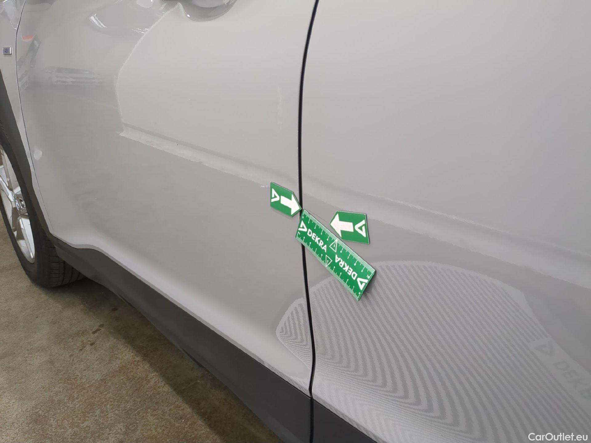  Hyundai  Konna HYUNDAI Kona / 2020 / 5P / SUV 1.0 T-GDI 120 HYBRID 48V BUSINESS #31