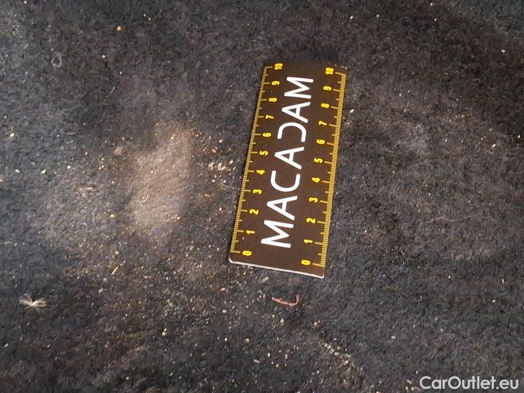  KIA  XCeed KIA  / 2019 / 5P / Crossover 1.6 GDI ISG ISG PHEV ACTIVE DCT6 #8