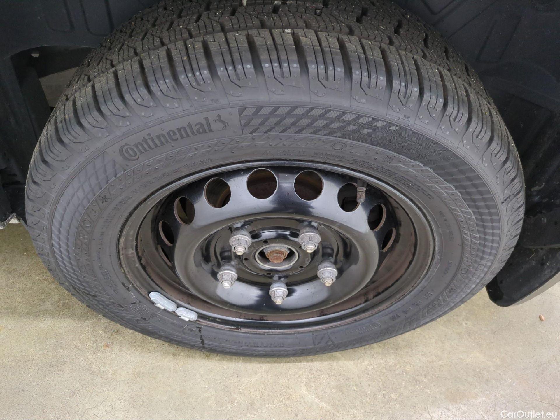  Ford  Transit  Custom/Tourneo Custom Combi 320 L1 Trend 2.0 130CV BVM6 #18