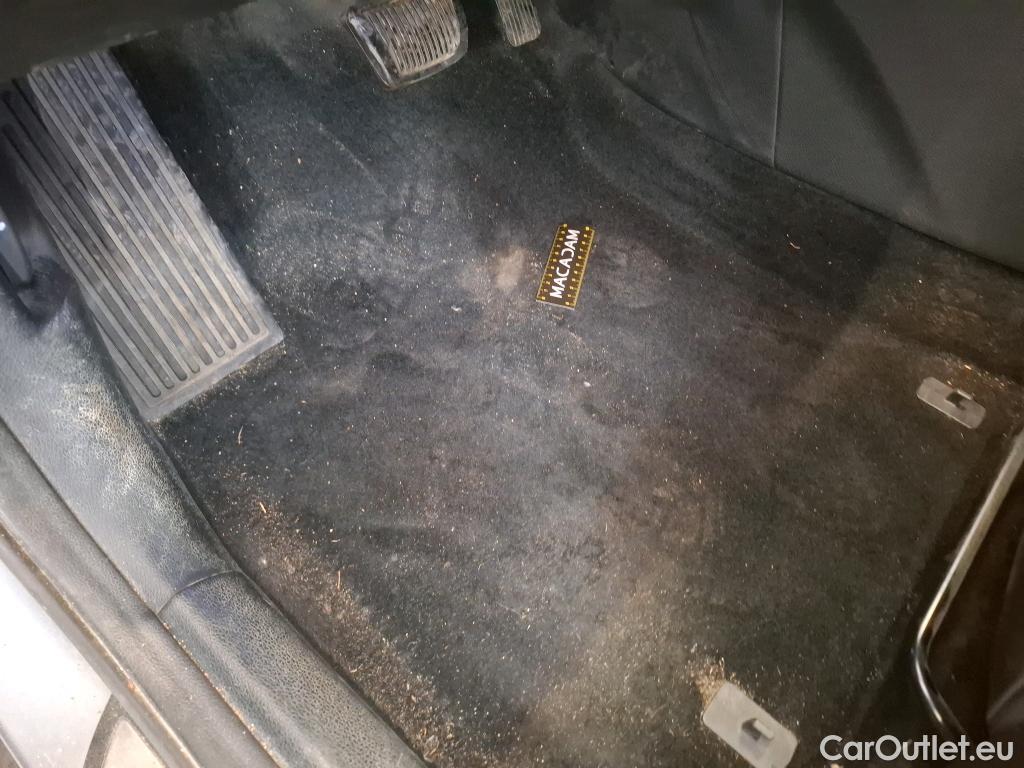  KIA  XCeed KIA  / 2019 / 5P / Crossover 1.6 GDI ISG ISG PHEV ACTIVE DCT6 #7