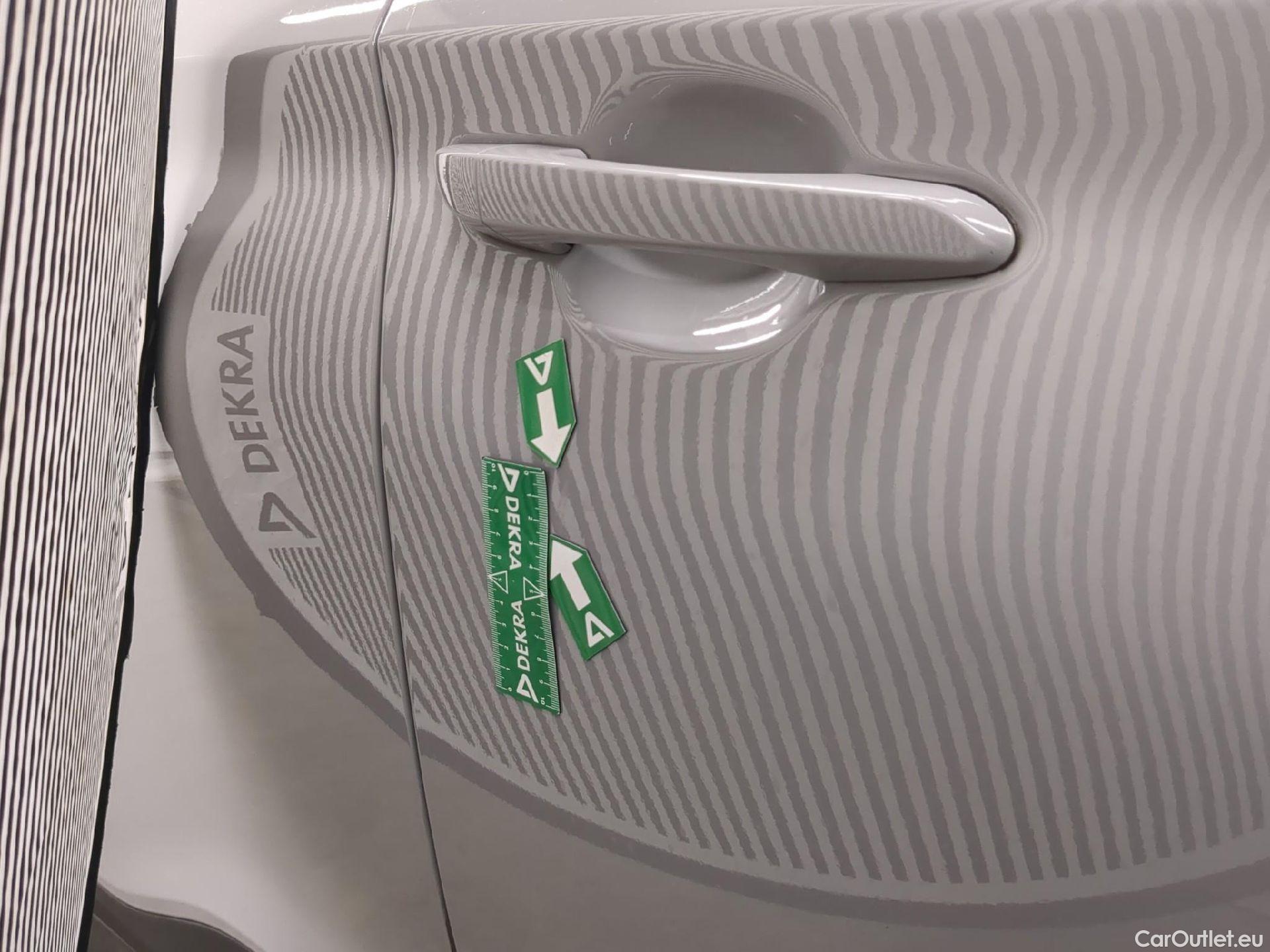  Hyundai  Konna HYUNDAI Kona / 2020 / 5P / SUV 1.0 T-GDI 120 HYBRID 48V BUSINESS #16