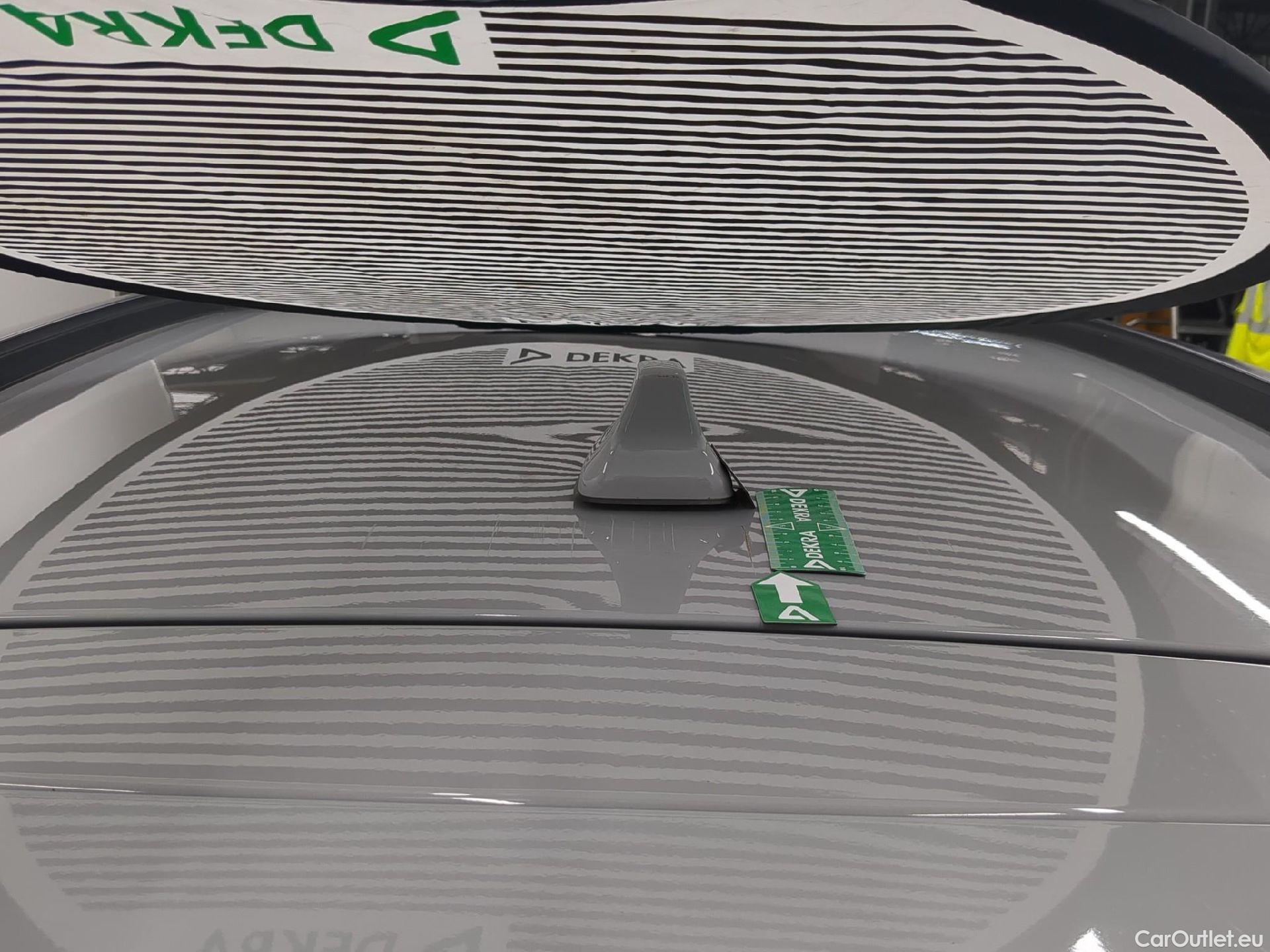  Hyundai  Konna HYUNDAI Kona / 2020 / 5P / SUV 1.0 T-GDI 120 HYBRID 48V BUSINESS #10