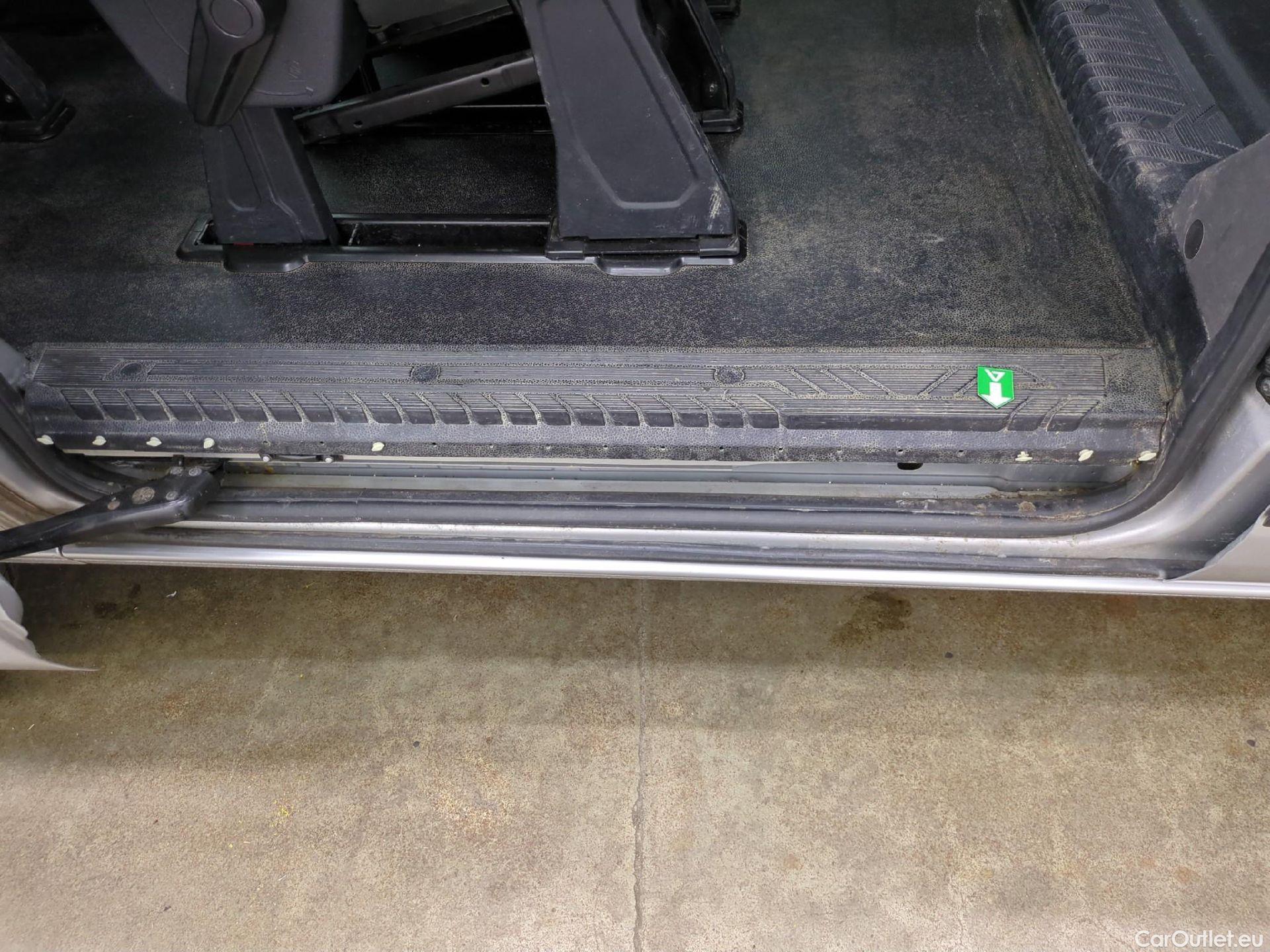  Ford  Transit  Custom/Tourneo Custom Combi 320 L1 Trend 2.0 130CV BVM6 #15