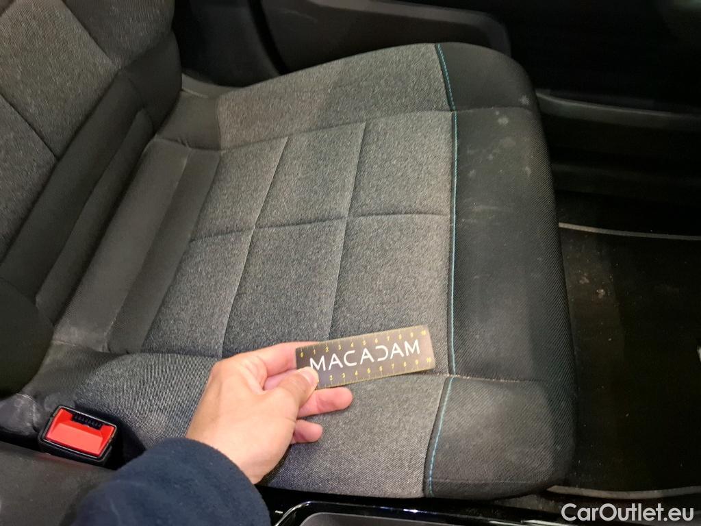  Citroen  C4 Cactus  Shine Business 1.5 BlueHDI 120CV BVA6 E6dT #38