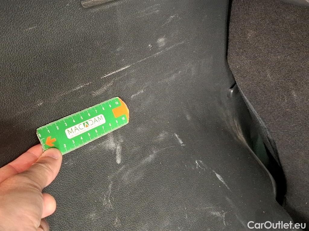  Hyundai  Tucson  Business 2WD 1.6 CRDi 135CV BVA7 E6dT #24