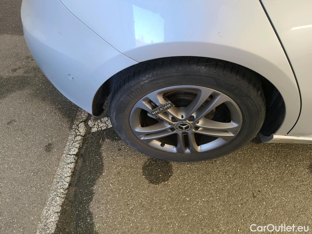  Mercedes  A-Klasse MERCEDES-BENZ Classe A Compact / 2018 / 5P / Berline A 180 d Business Line #74