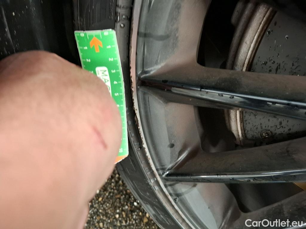  Mercedes  CLA-Klasse MERCEDES-BENZ CLA Coupe / 2019 / 4P / Coupé CLA 220 d AMG Line BA8 #31