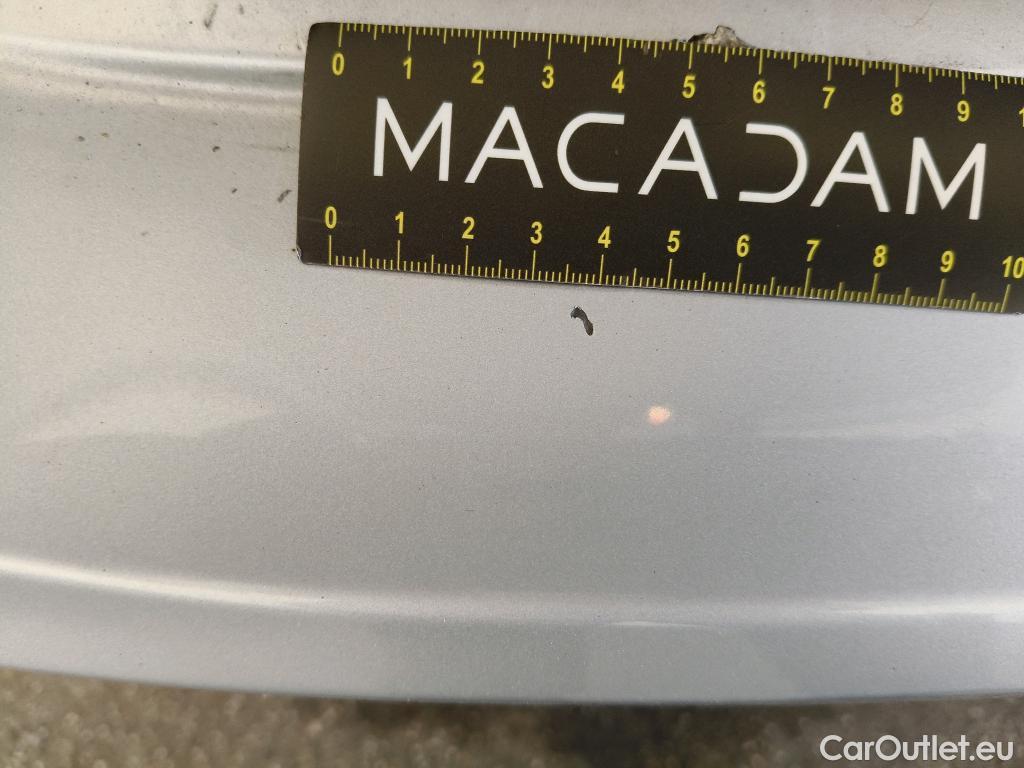  Mercedes  A-Klasse MERCEDES-BENZ Classe A Compact / 2018 / 5P / Berline A 180 d Business Line #44