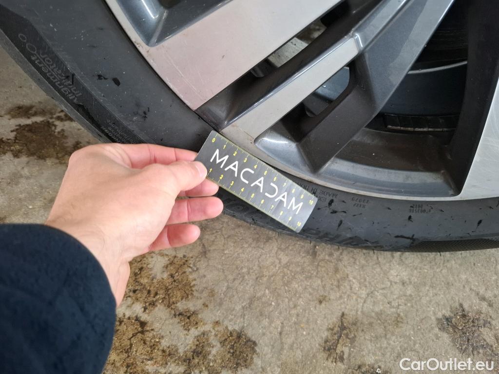  Peugeot  3008  II Allure Pack 1.5 HDi 130CV BVA8 E6d #26