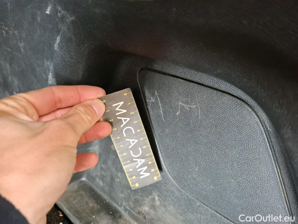  Peugeot  3008  II Allure Pack 1.5 HDi 130CV BVA8 E6d #50