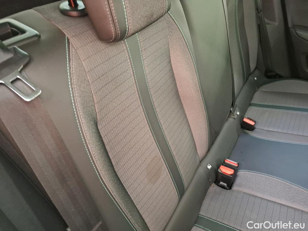  Peugeot  2008  Allure Business 1.5 HDi 130CV BVA8 E6d #26