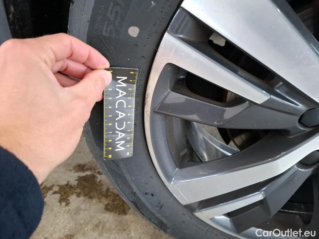  Peugeot  3008  II Allure Pack 1.5 HDi 130CV BVA8 E6d #27