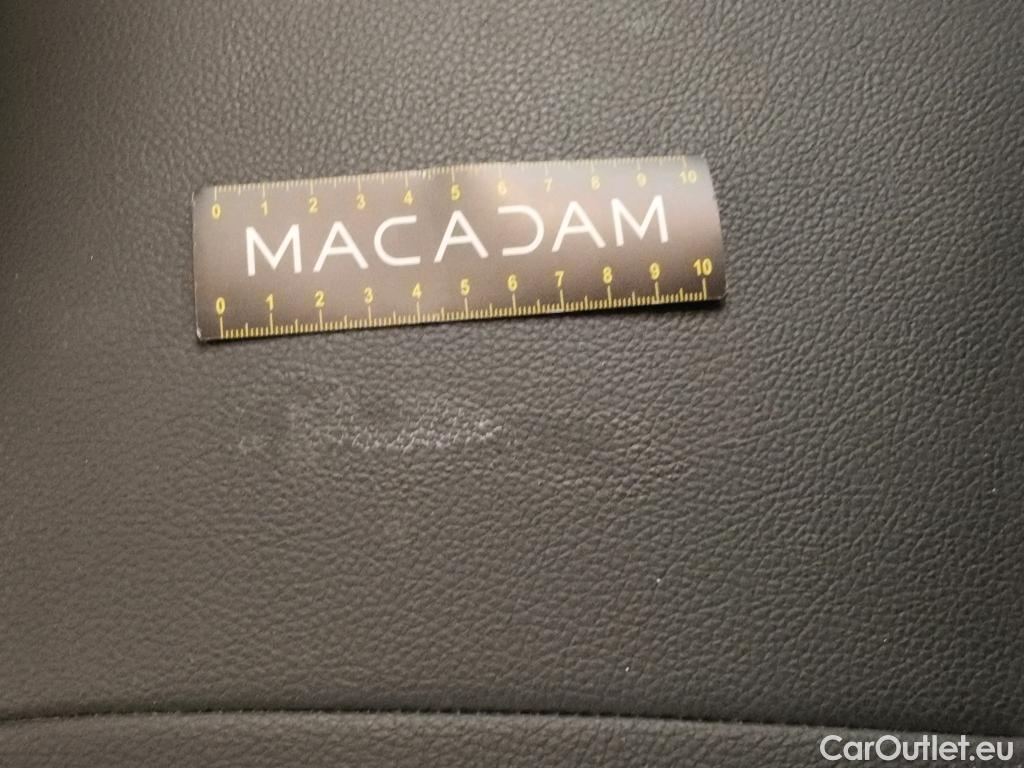  Mercedes  A-Klasse MERCEDES-BENZ Classe A Compact / 2018 / 5P / Berline A 180 d Business Line #70