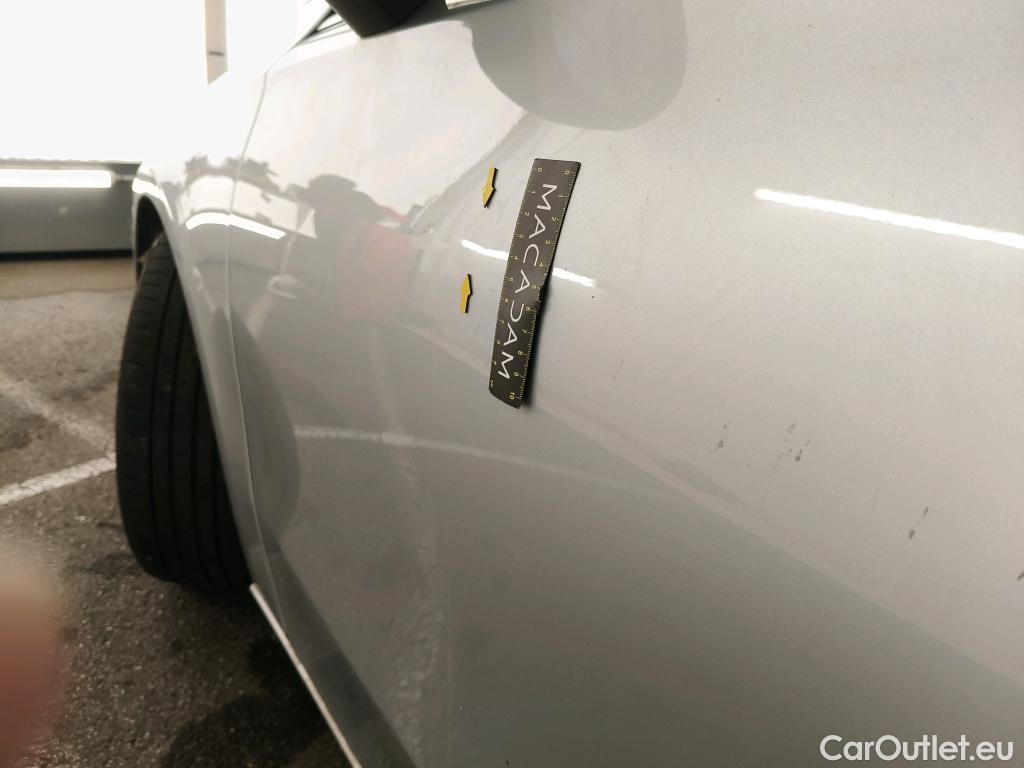  Mercedes  A-Klasse MERCEDES-BENZ Classe A Compact / 2018 / 5P / Berline A 180 d Business Line #76