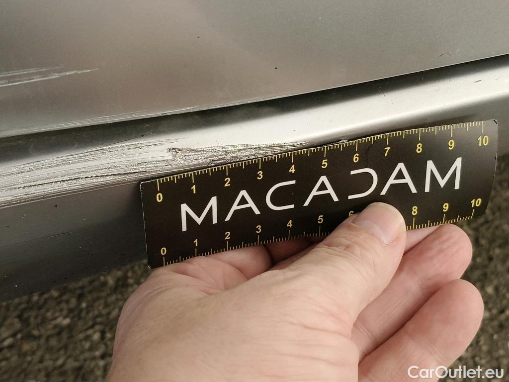  Mercedes  A-Klasse MERCEDES-BENZ Classe A Compact / 2018 / 5P / Berline A 180 d Business Line #56