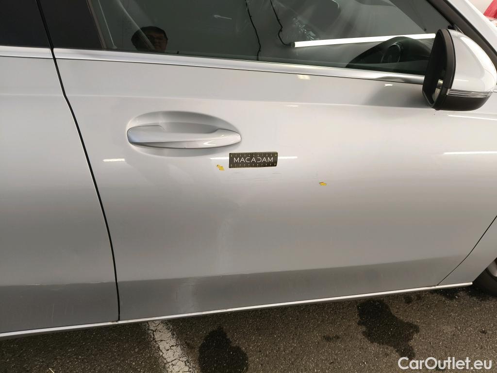  Mercedes  A-Klasse MERCEDES-BENZ Classe A Compact / 2018 / 5P / Berline A 180 d Business Line #16