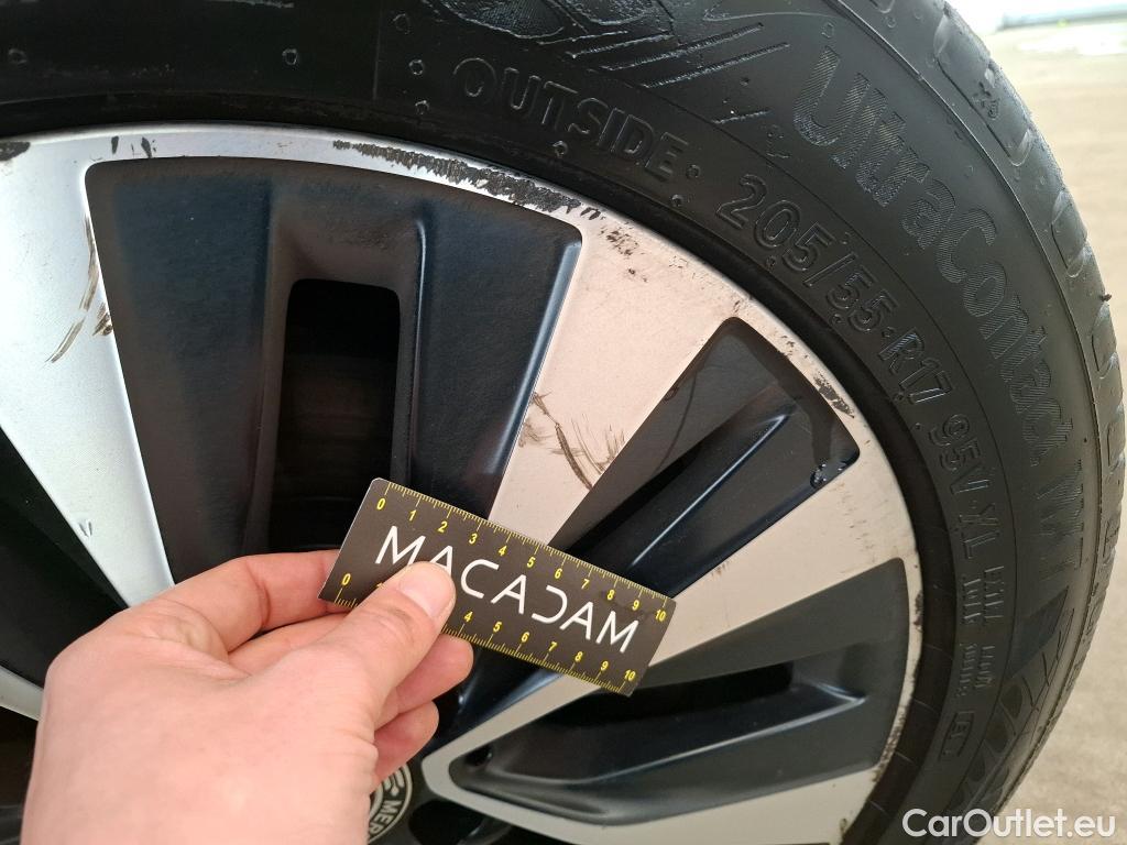  Mercedes  B-Klasse MERCEDES-BENZ Classe B / 2019 / 5P / monospace B 180 d Business Line Edition #26