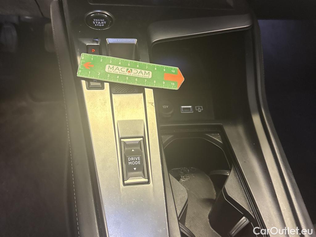  Peugeot  308 PEUGEOT  / 2021 / 5P / Berline PureTech 130 S&S EAT8 ALLURE PACK #1