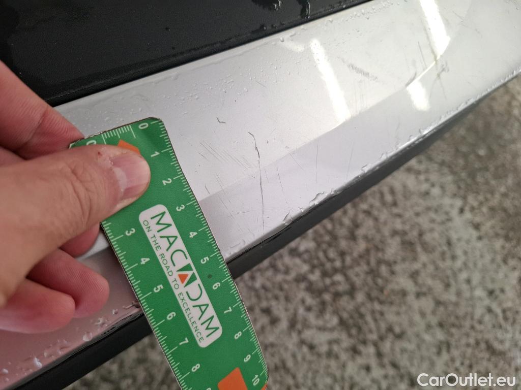  Peugeot  2008  Allure Business 1.5 HDi 130CV BVA8 E6d #20