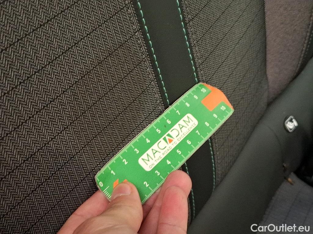  Peugeot  2008  Allure Business 1.5 HDi 130CV BVA8 E6d #27