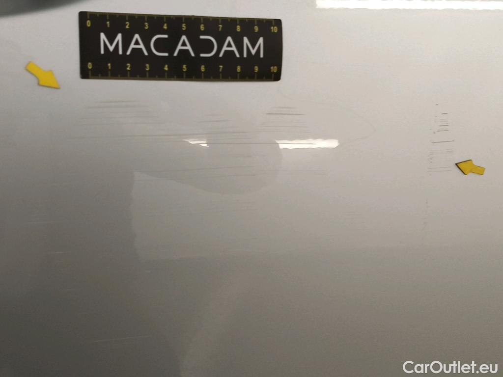  Mercedes  A-Klasse MERCEDES-BENZ Classe A Compact / 2018 / 5P / Berline A 180 d Business Line #17