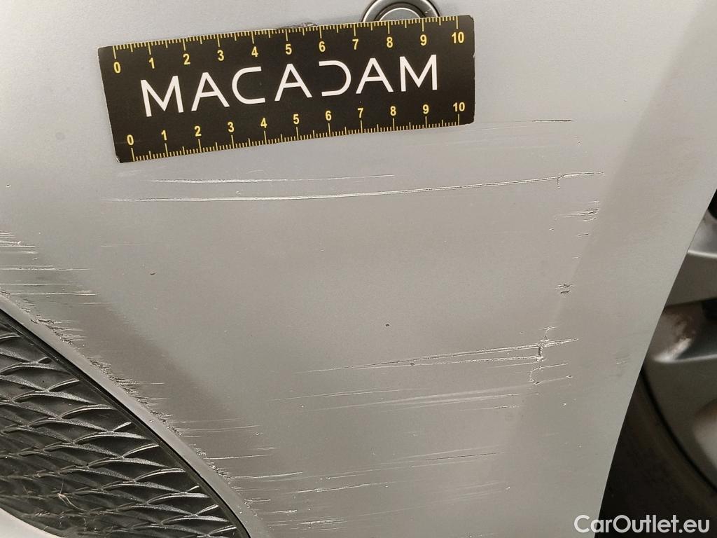  Mercedes  A-Klasse MERCEDES-BENZ Classe A Compact / 2018 / 5P / Berline A 180 d Business Line #41