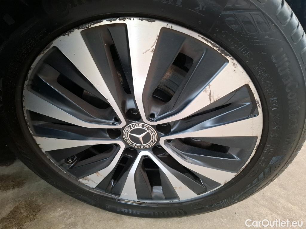  Mercedes  B-Klasse MERCEDES-BENZ Classe B / 2019 / 5P / monospace B 180 d Business Line Edition #24