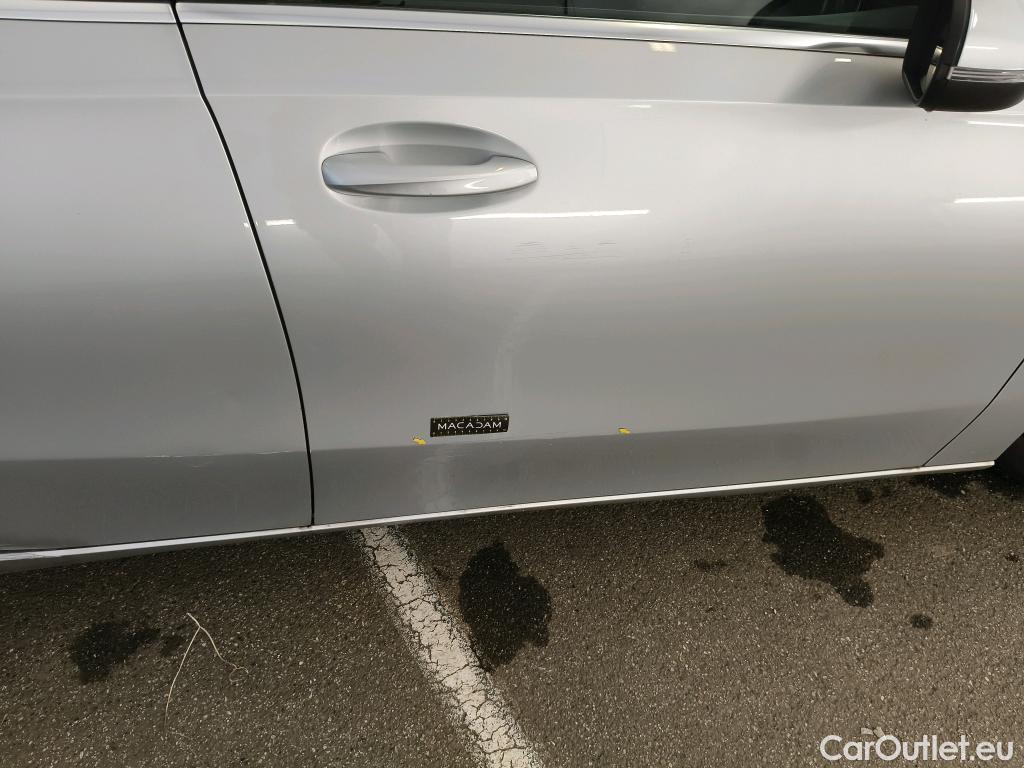  Mercedes  A-Klasse MERCEDES-BENZ Classe A Compact / 2018 / 5P / Berline A 180 d Business Line #19