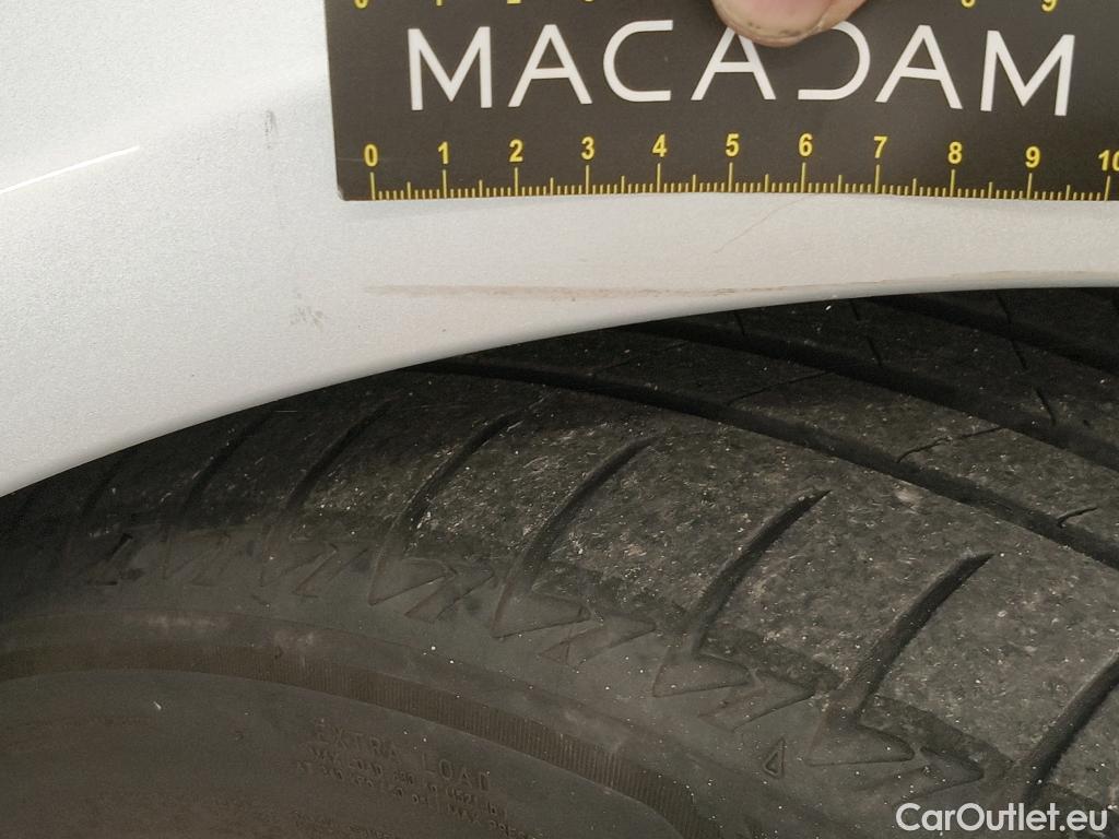  Mercedes  A-Klasse MERCEDES-BENZ Classe A Compact / 2018 / 5P / Berline A 180 d Business Line #89