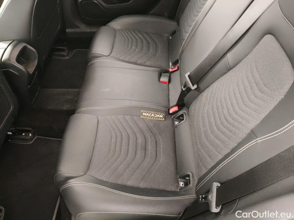  Mercedes  A-Klasse MERCEDES-BENZ Classe A Compact / 2018 / 5P / Berline A 180 d Business Line #67