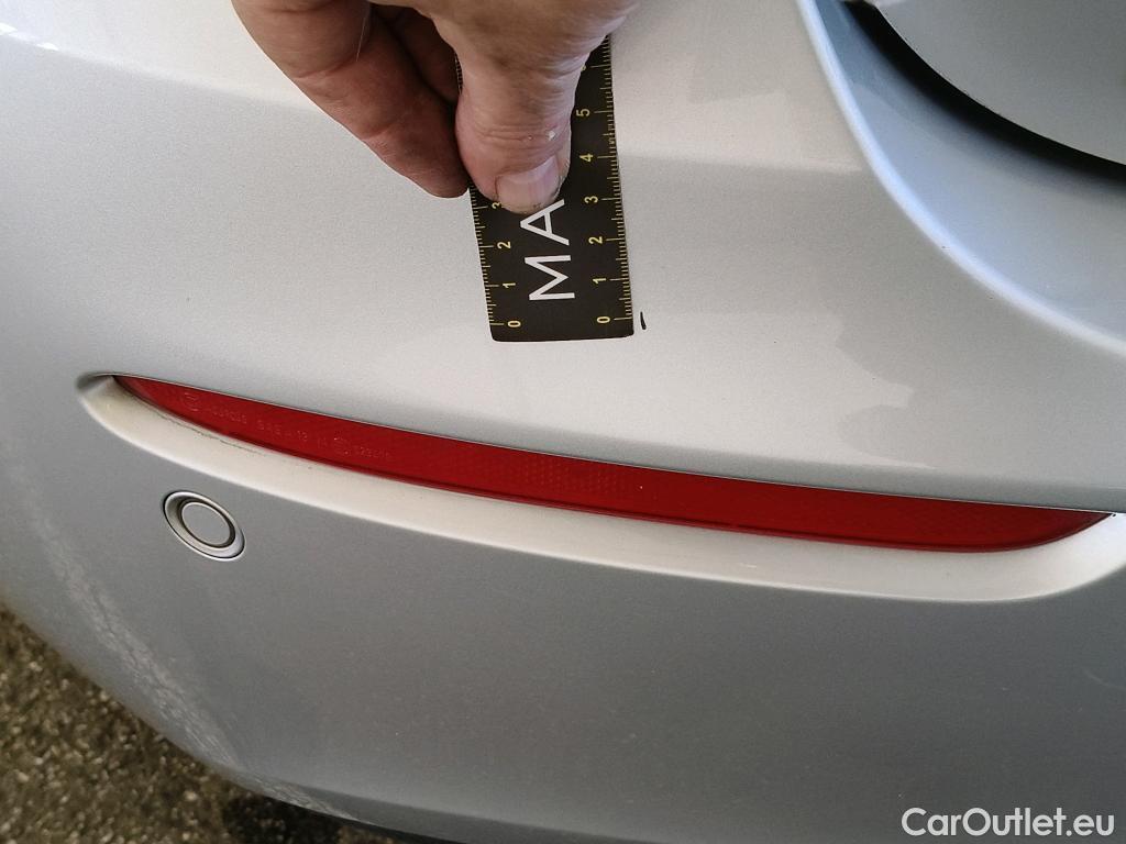  Mercedes  A-Klasse MERCEDES-BENZ Classe A Compact / 2018 / 5P / Berline A 180 d Business Line #47