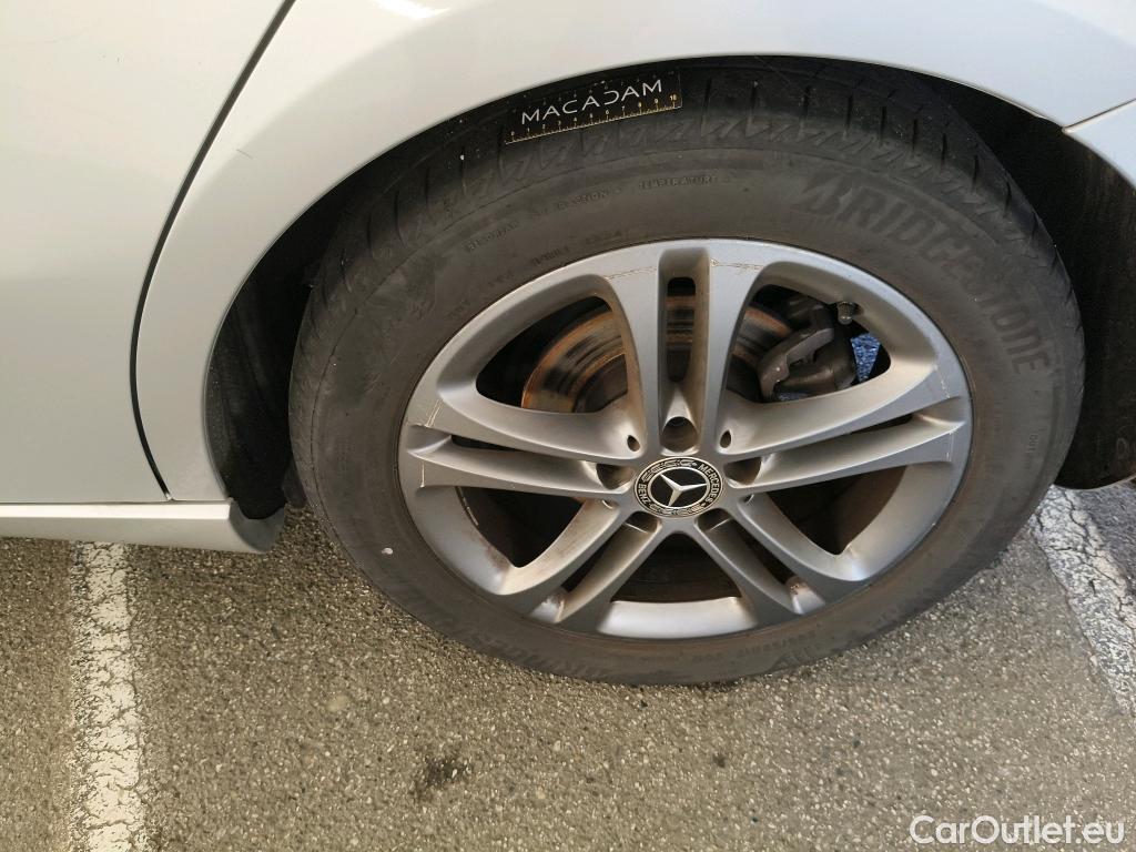  Mercedes  A-Klasse MERCEDES-BENZ Classe A Compact / 2018 / 5P / Berline A 180 d Business Line #57