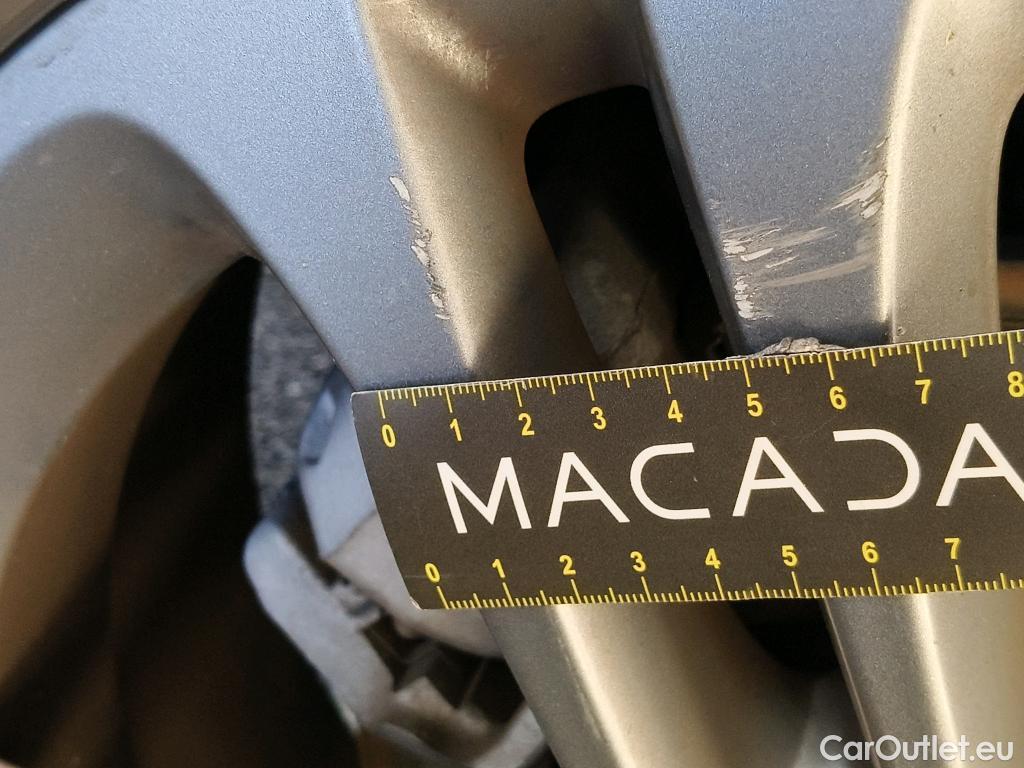  Mercedes  A-Klasse MERCEDES-BENZ Classe A Compact / 2018 / 5P / Berline A 180 d Business Line #75