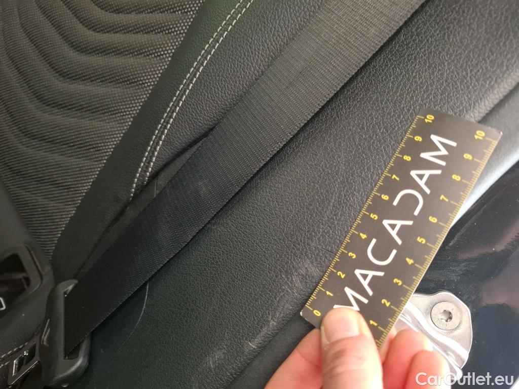  Mercedes  B-Klasse MERCEDES-BENZ Classe B / 2019 / 5P / monospace B 180 d Business Line Edition #40