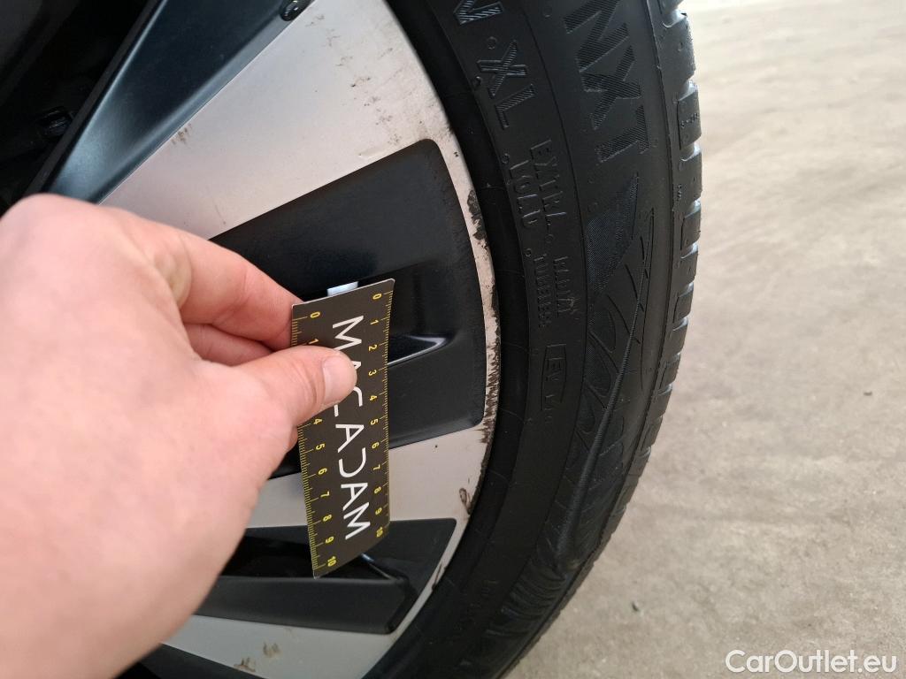  Mercedes  B-Klasse MERCEDES-BENZ Classe B / 2019 / 5P / monospace B 180 d Business Line Edition #27