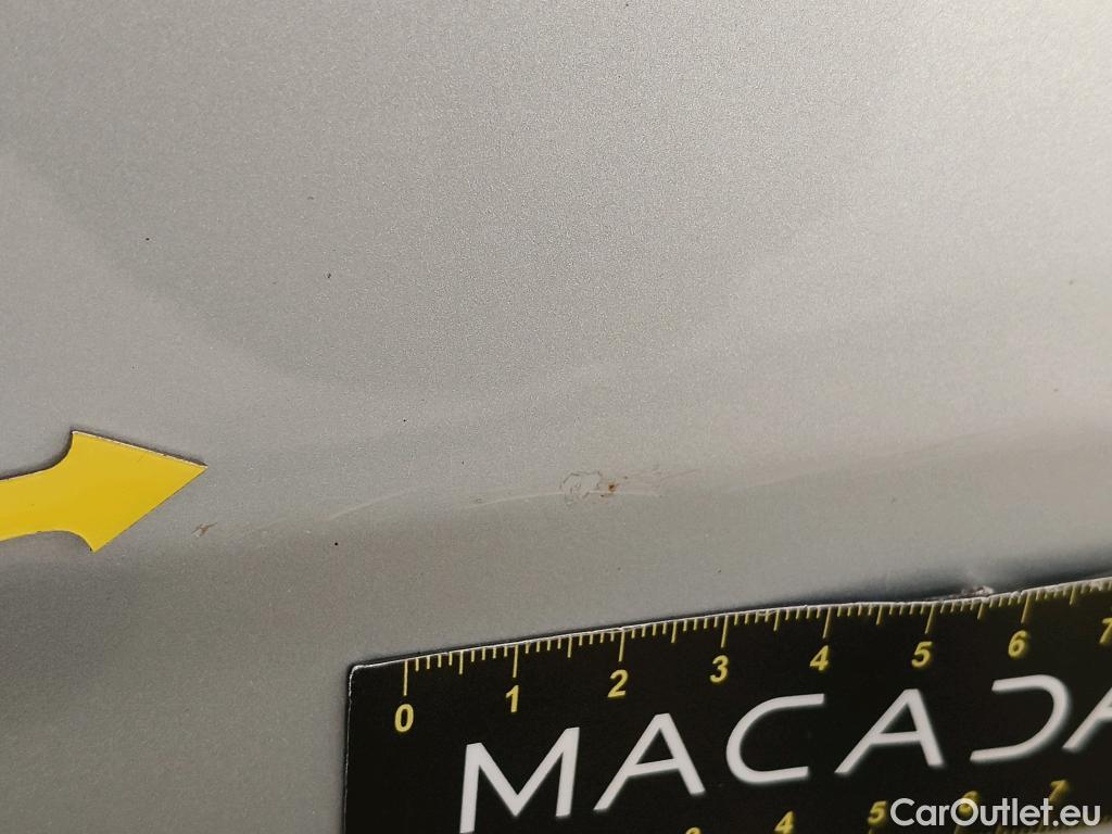  Mercedes  A-Klasse MERCEDES-BENZ Classe A Compact / 2018 / 5P / Berline A 180 d Business Line #8