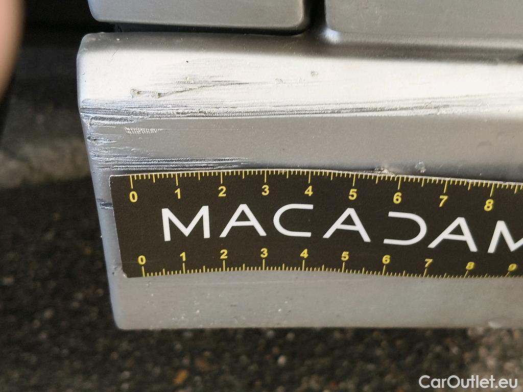  Mercedes  A-Klasse MERCEDES-BENZ Classe A Compact / 2018 / 5P / Berline A 180 d Business Line #53