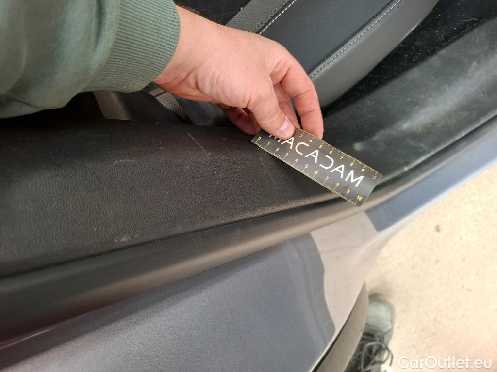  Opel   Grandland X OPEL / 2017 / 5P / SUV 1.5 DIESEL 130 ELITE #40