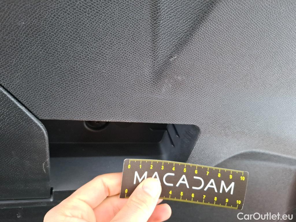  Peugeot  3008 PEUGEOT  5p SUV BlueHDi 180 S&S EAT8 ALLURE BUSINESS #26